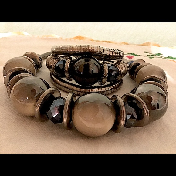 Large Beads Necklace & Bracelet - Picture 1 of 10